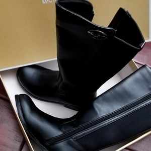 Girls MK Boots sz13